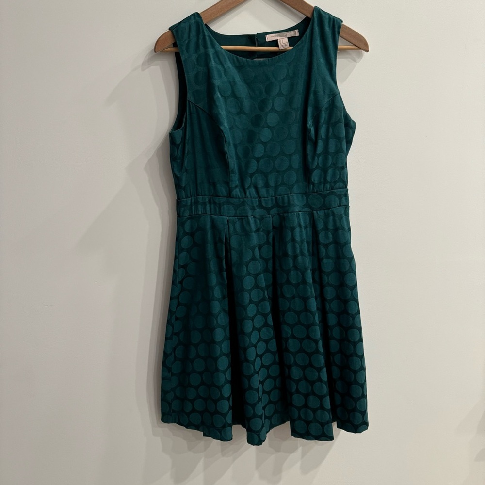FOREVER 21 green, sleeveless dress.